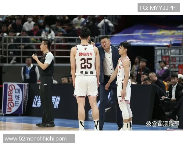 广州排球队状态引发热议球迷对球队表现褒贬不一